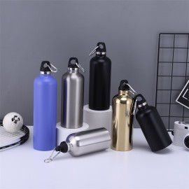 Single-wall stainless steel water bottle with carabiner
